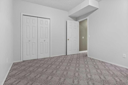 100 Macewan Park Manor Nw, Calgary, AB - Indoor Photo Showing Other Room