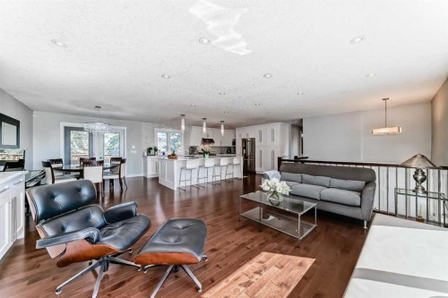 47 Coleridge Crescent Nw, Calgary, AB - Indoor Photo Showing Living Room