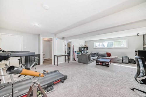 47 Coleridge Crescent Nw, Calgary, AB - Indoor Photo Showing Gym Room