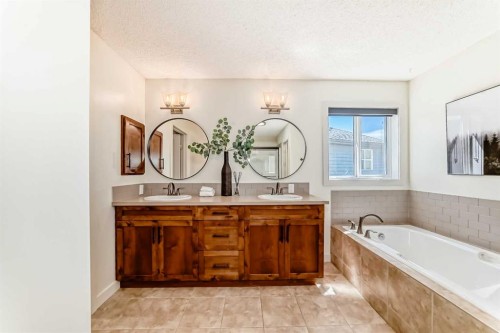 82 Mahogany Green Se, Calgary, AB 
