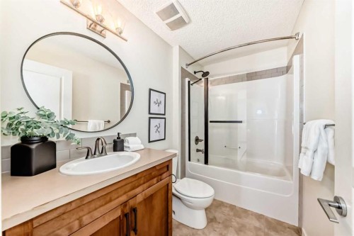 82 Mahogany Green Se, Calgary, AB 