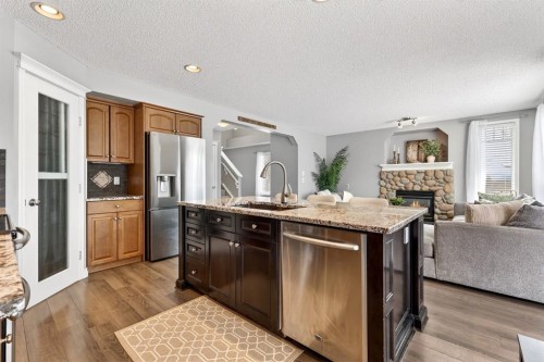 35 Crestmont Drive Sw, Calgary, AB 
