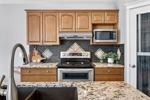 35 Crestmont Drive Sw, Calgary, AB 