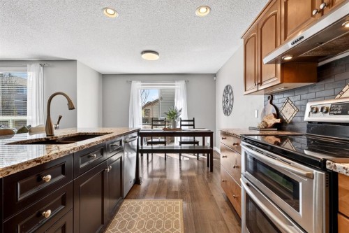 35 Crestmont Drive Sw, Calgary, AB 