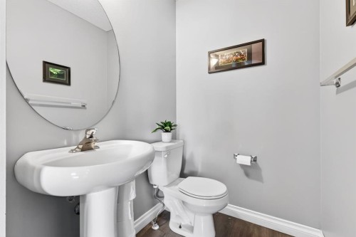 35 Crestmont Drive Sw, Calgary, AB 