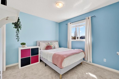 35 Crestmont Drive Sw, Calgary, AB 