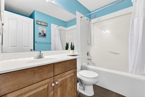 35 Crestmont Drive Sw, Calgary, AB 