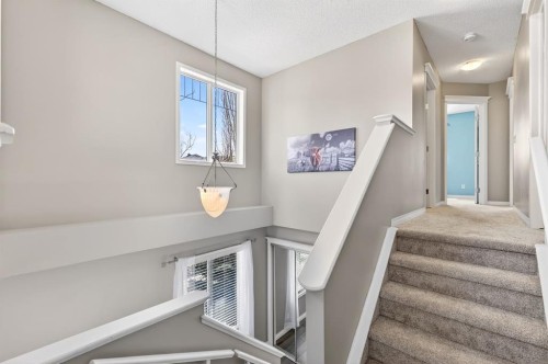 35 Crestmont Drive Sw, Calgary, AB 