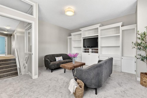 35 Crestmont Drive Sw, Calgary, AB 