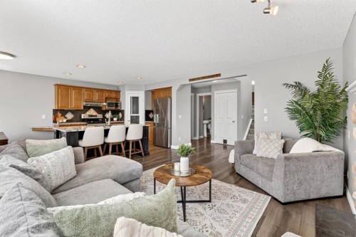 35 Crestmont Drive Sw, Calgary, AB 