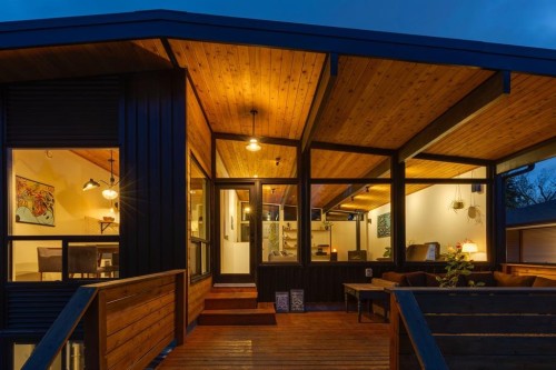 4427 Charleswood Drive Nw, Calgary, AB - Outdoor With Exterior