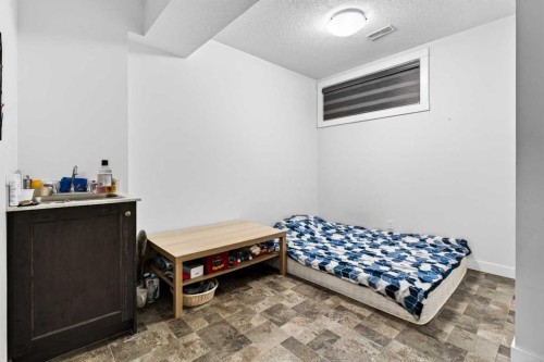 49 Redstone Heath Ne, Calgary, AB - Indoor Photo Showing Bedroom