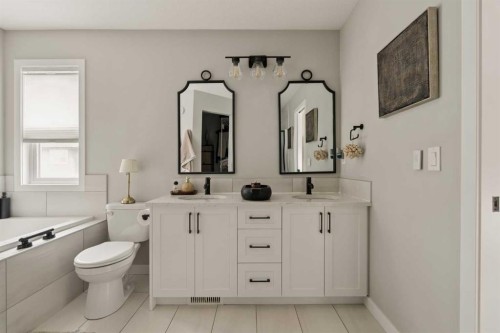 630 Kingsmere Way Se, Airdrie, AB - Indoor Photo Showing Bathroom