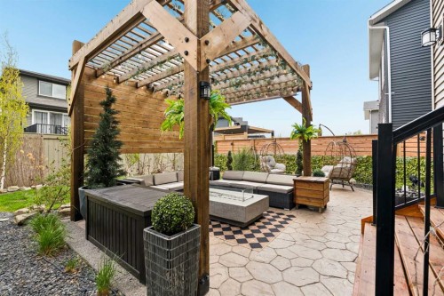 630 Kingsmere Way Se, Airdrie, AB - Outdoor