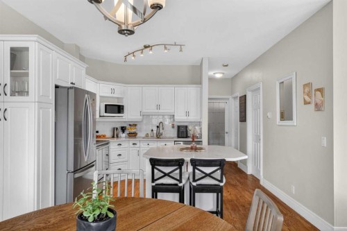 205-2 14 Street Nw, Calgary, AB - Indoor