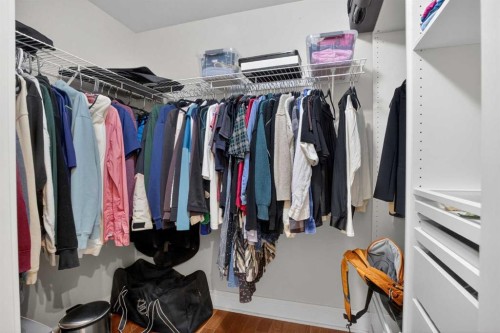 205-2 14 Street Nw, Calgary, AB - Indoor With Storage