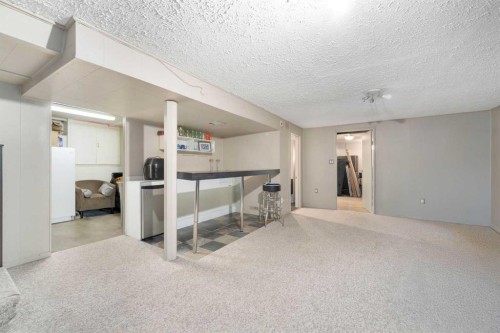 48 Franklin Drive Se, Calgary, AB - Indoor