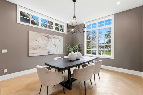 703 35 Street Nw, Calgary, AB - Indoor Photo Showing Dining Room