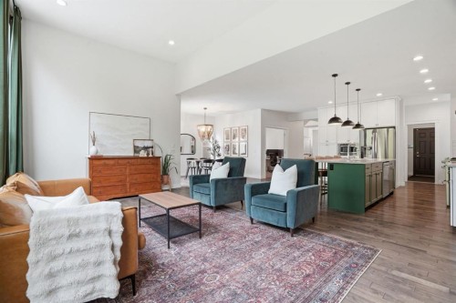 37 Walden Park Se, Calgary, AB - Indoor Photo Showing Living Room