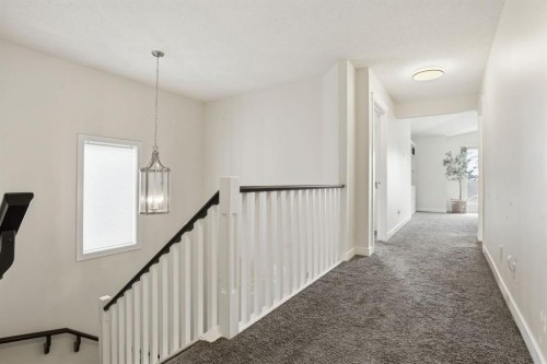 37 Walden Park Se, Calgary, AB - Indoor Photo Showing Other Room