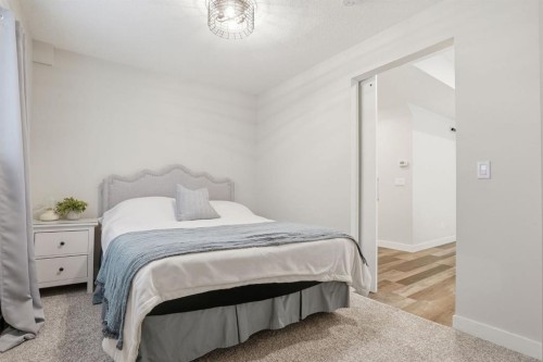 37 Walden Park Se, Calgary, AB - Indoor Photo Showing Bedroom