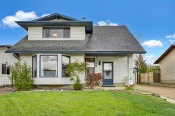 22 Sandstone Crescent SEAirdrie, AB T4B 1T5