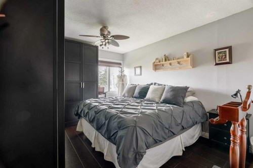 18 Moberly Crescent, Fort Mcmurray, AB - Indoor Photo Showing Bedroom