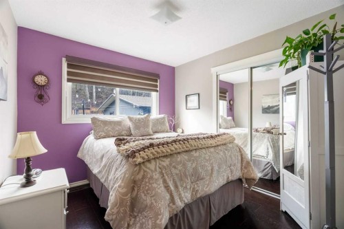 18 Moberly Crescent, Fort Mcmurray, AB - Indoor Photo Showing Bedroom