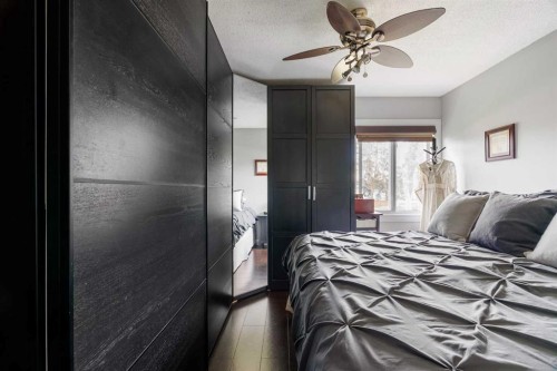 18 Moberly Crescent, Fort Mcmurray, AB - Indoor Photo Showing Bedroom