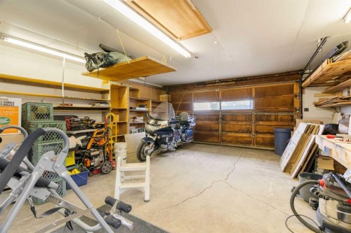 18 Moberly Crescent, Fort Mcmurray, AB - Indoor Photo Showing Garage