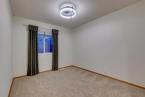 268 Mt Brewster Circle Se, Calgary, AB - Indoor Photo Showing Other Room