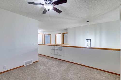 268 Mt Brewster Circle Se, Calgary, AB - Indoor Photo Showing Other Room