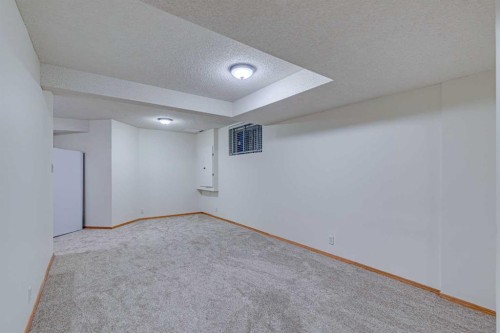 268 Mt Brewster Circle Se, Calgary, AB - Indoor Photo Showing Other Room