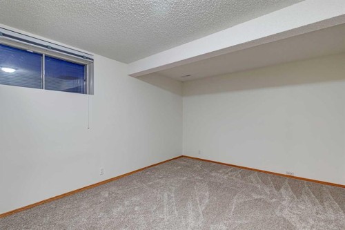 268 Mt Brewster Circle Se, Calgary, AB - Indoor Photo Showing Other Room