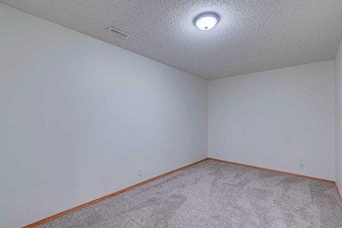 268 Mt Brewster Circle Se, Calgary, AB - Indoor Photo Showing Other Room