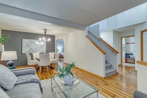 268 Mt Brewster Circle Se, Calgary, AB - Indoor