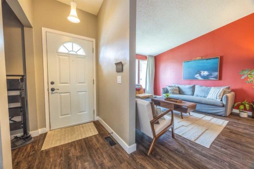 6716 Ranchview Drive Nw, Calgary, AB - Indoor