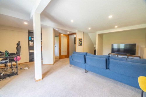 6716 Ranchview Drive Nw, Calgary, AB - Indoor
