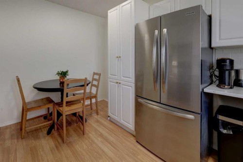 10-707 Westmount Drive, Strathmore, AB - Indoor