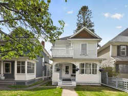 317 21 Avenue SW Calgary, AB T2S 0G7