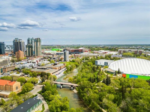317 21 Avenue Sw, Calgary, AB - Outdoor With View