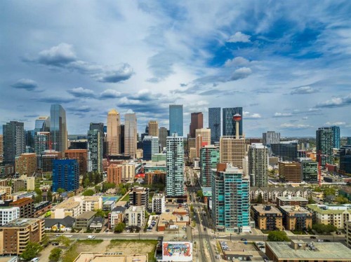 317 21 Avenue Sw, Calgary, AB - Outdoor With View
