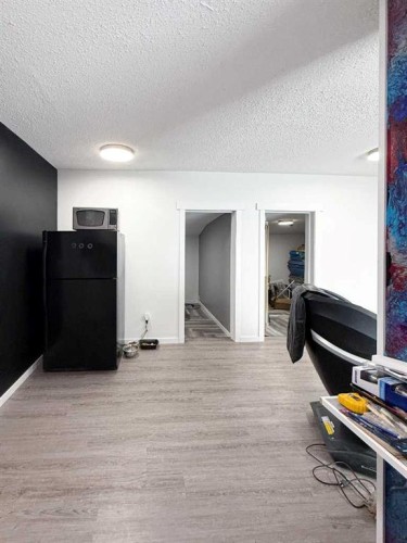 2031 18 Avenue, Bowden, AB - Indoor
