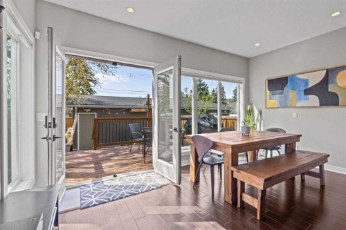 6417 34 Avenue Nw, Calgary, AB - Indoor Photo Showing Dining Room