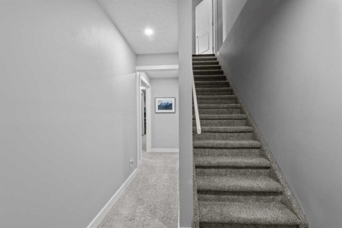 6417 34 Avenue Nw, Calgary, AB - Indoor Photo Showing Other Room