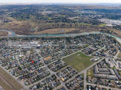 6417 34 Avenue Nw, Calgary, AB - Outdoor With View