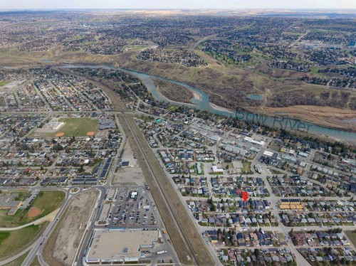 6417 34 Avenue Nw, Calgary, AB - Outdoor With View
