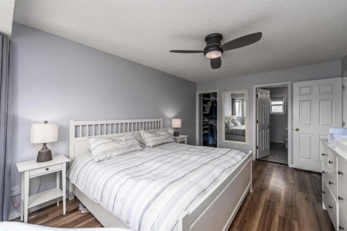 381 Hidden Valley Manor Nw, Calgary, AB - Indoor Photo Showing Bedroom