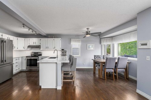 381 Hidden Valley Manor Nw, Calgary, AB - Indoor Photo Showing Kitchen With Stainless Steel Kitchen With Upgraded Kitchen