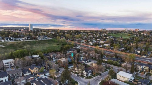 2531 7 Avenue Nw, Calgary, AB - Outdoor With View